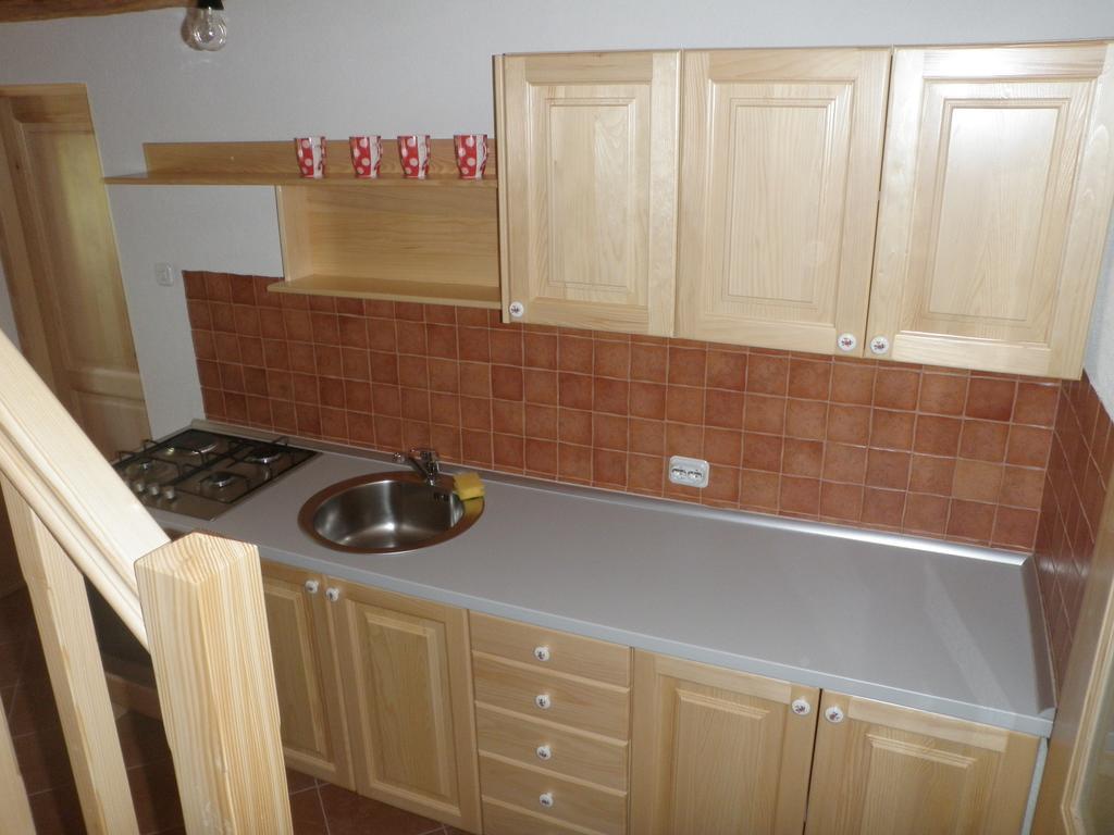 Holiday Home Rizvan City Brusane Exterior photo