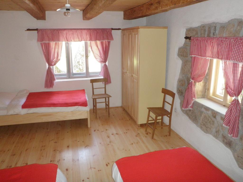 Holiday Home Rizvan City Brusane Exterior photo